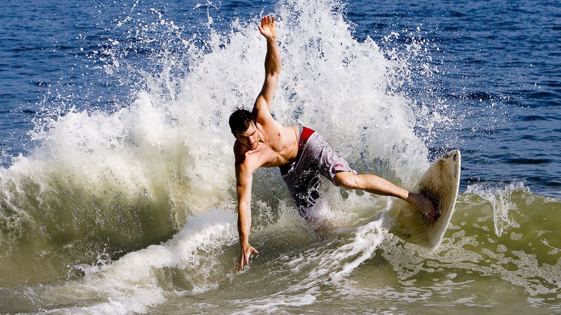 永恒的瞬间:定格在记忆中的足球画面